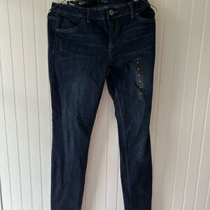 NEW with Tags Simply Vera Dark Blue Women's skinny Jeans